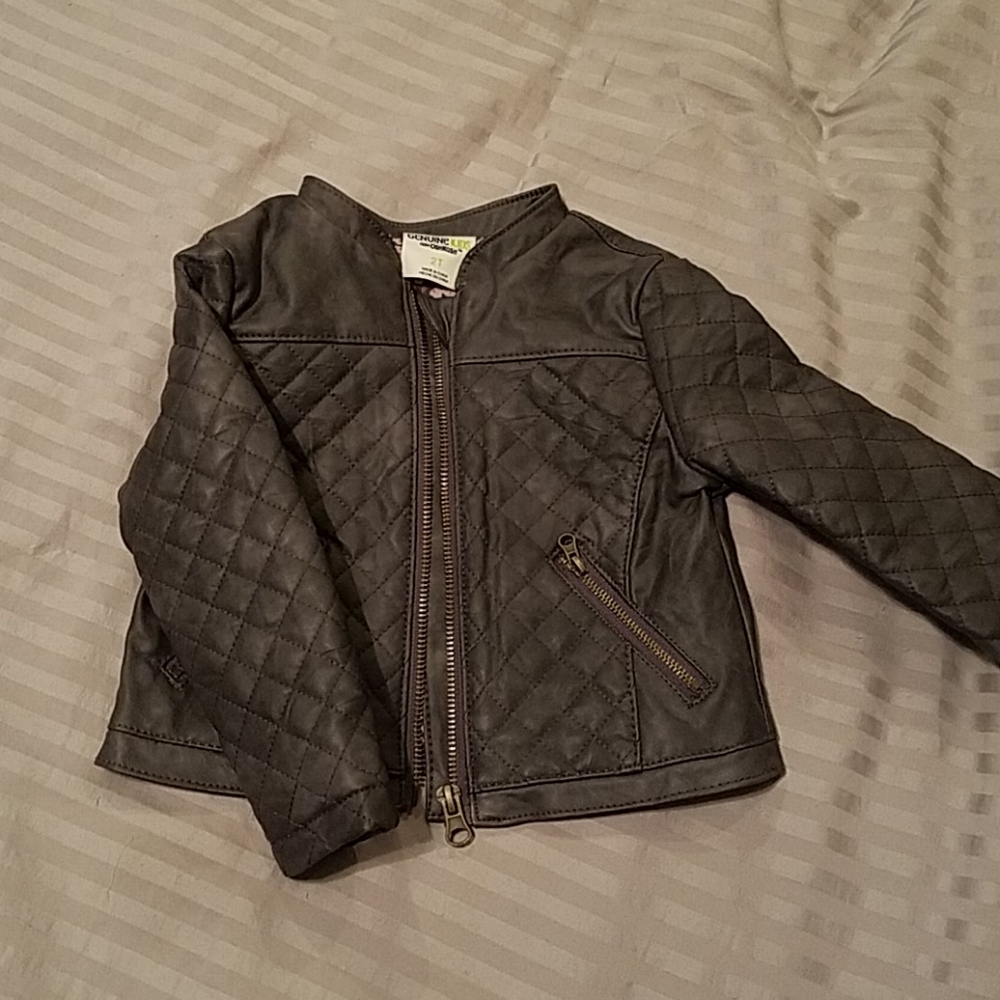 Toddler girls faux leather jacket 2T Oshkosh